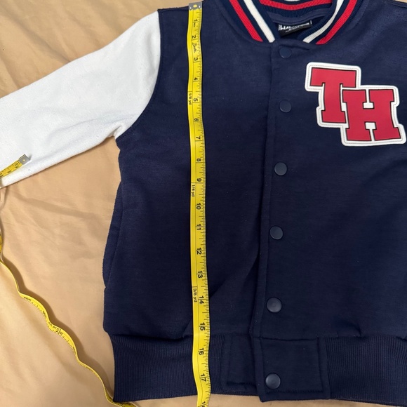 blue jacket kid size 5-6 years old with white sleeve and pocket - Picture 3 of 8